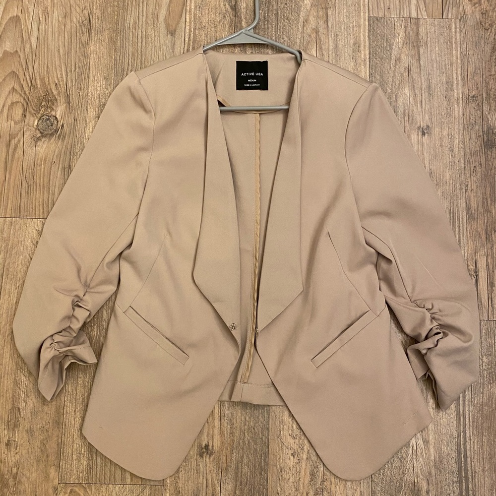 Tan three quarter sleeve blazer